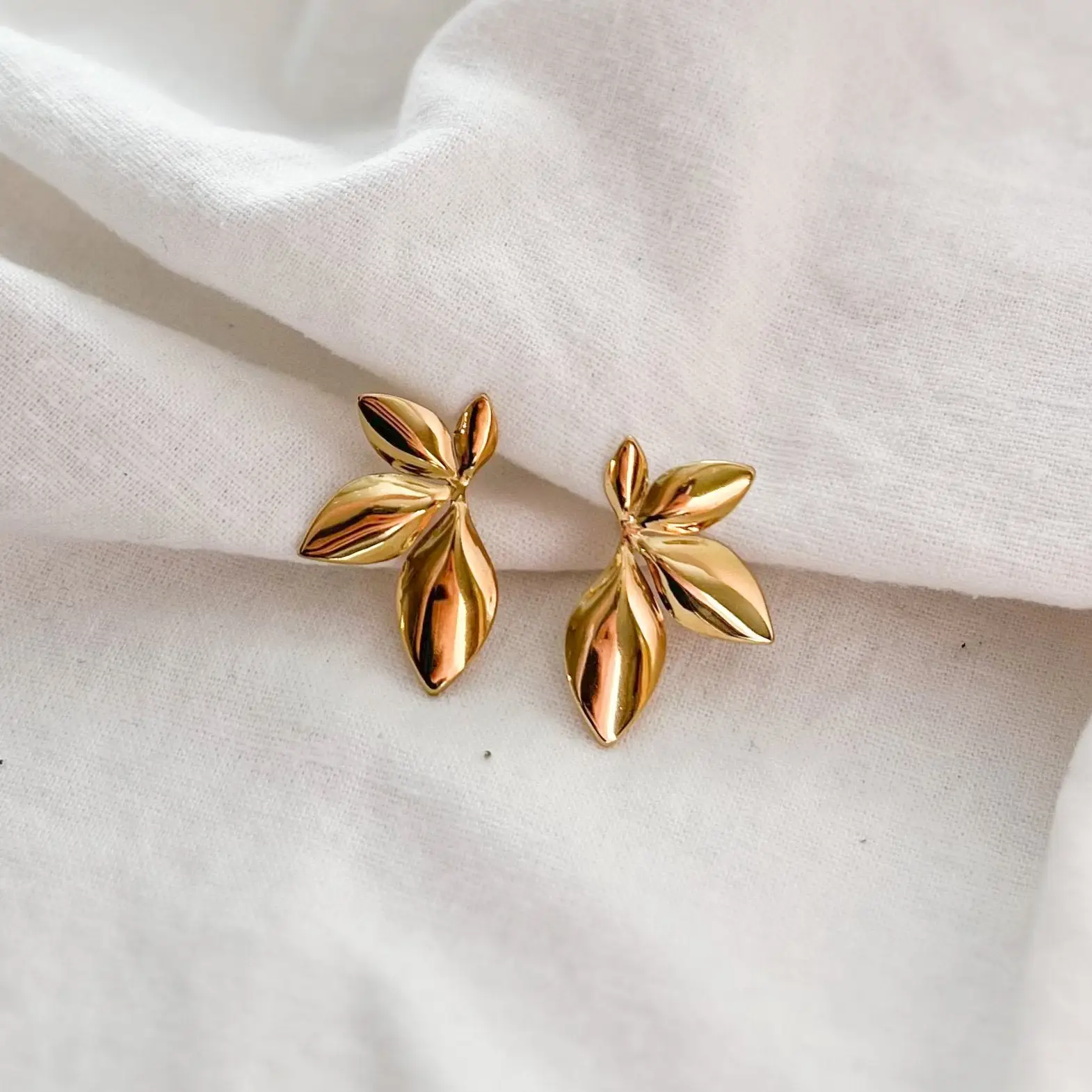Gypsy leaf earring 